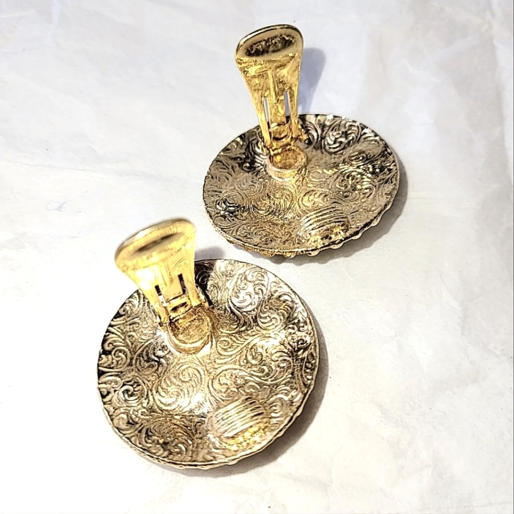GREEN GLASS & GOLDTONE LARGE CLIP-ON EARRINGS - Picture 3 of 5
